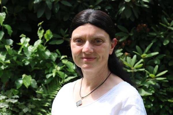 Porträtbild Manuela Riedling